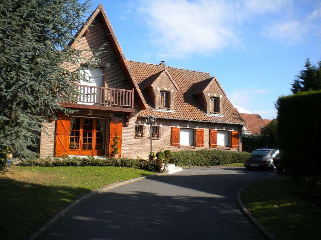 Le Cedre Bleu Bed and Breakfast Dainville Exteriör bild